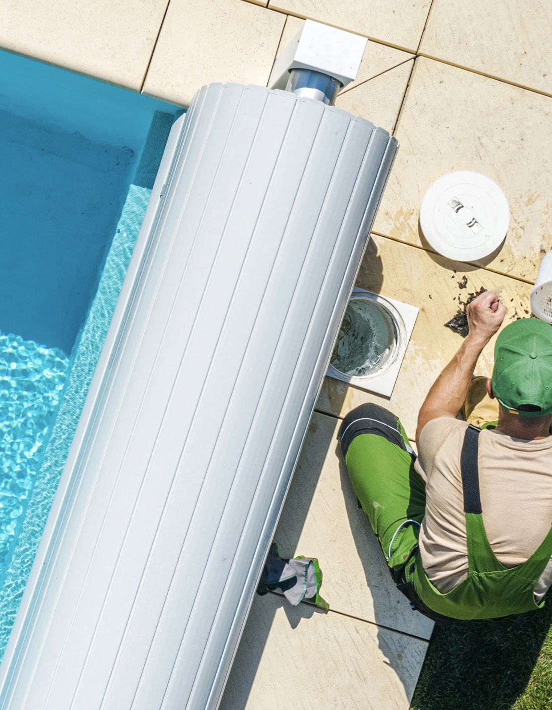 Ein schöner Pool dank Poolabdeckung Poolabdeckung für einen schönen Pool