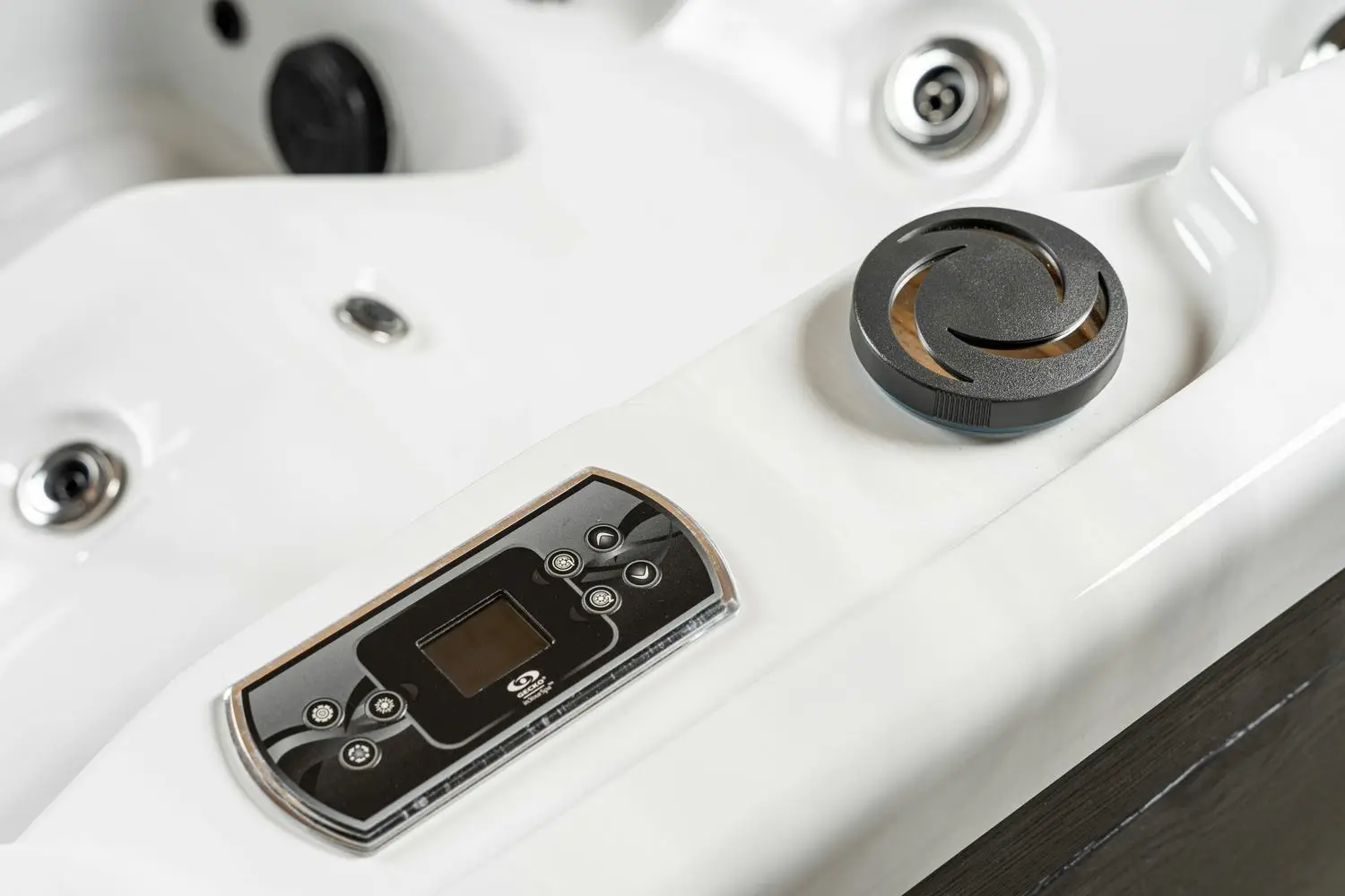 American Outdoor Whirlpool Torina