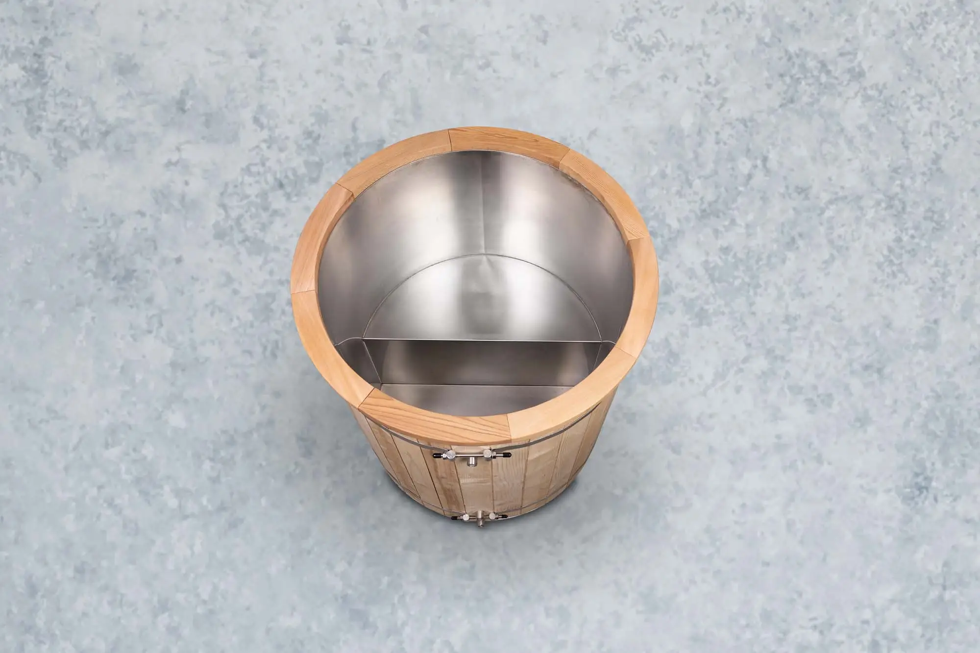 Eisbad Falun 90x90cm