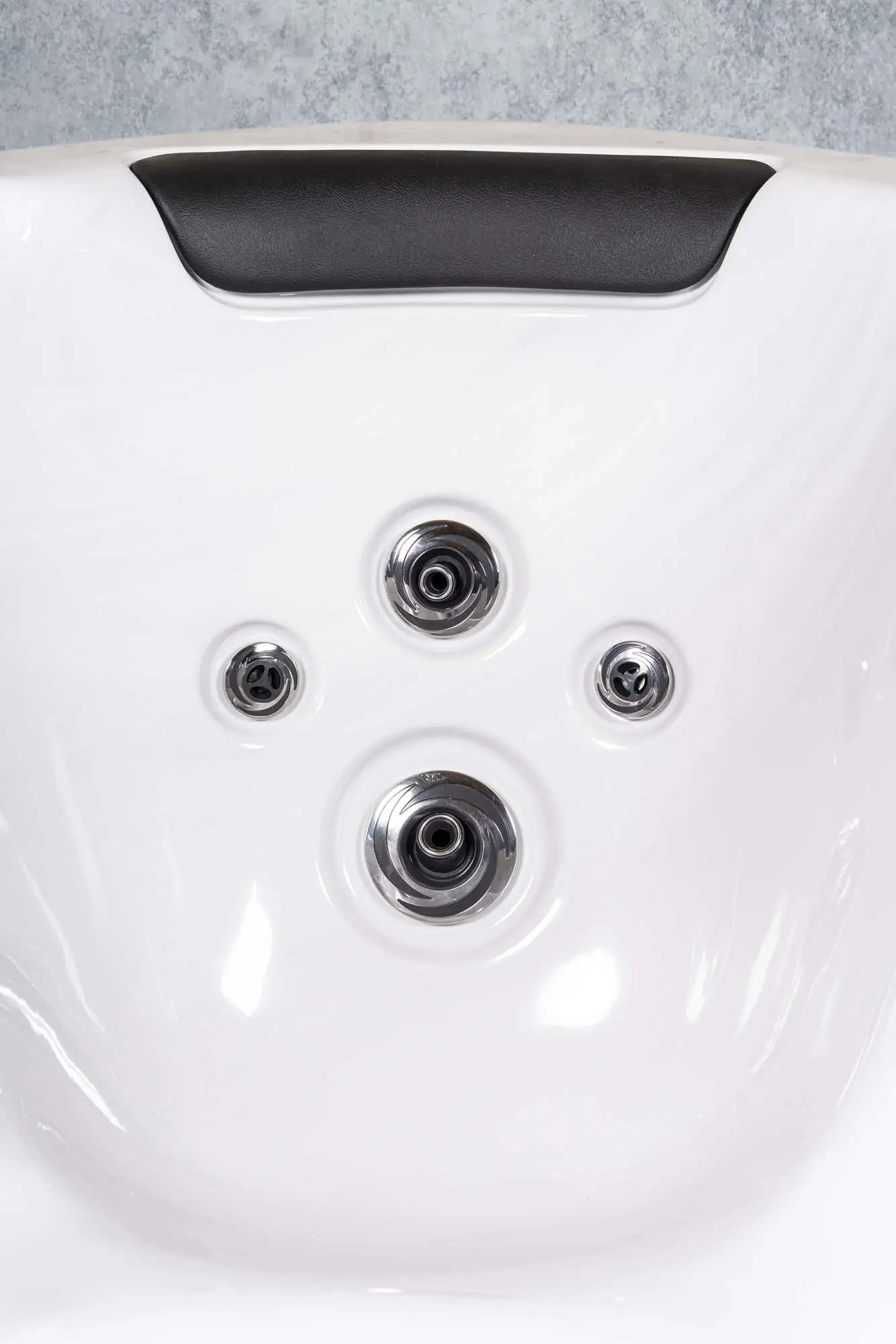 American Outdoor Whirlpool Milano Sterling Silver / Grey