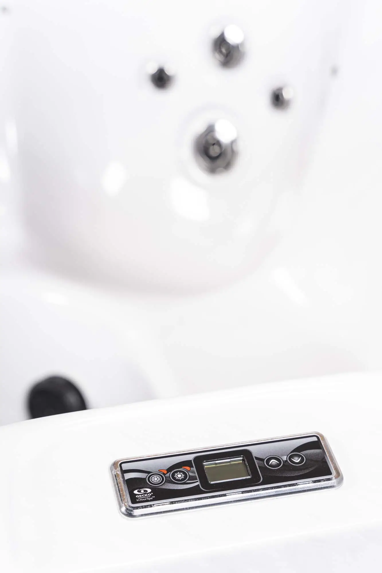 American Outdoor Whirlpool Milano Sterling Silver / Grey